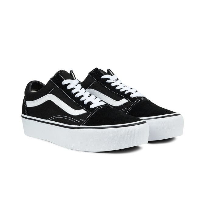 vans nere con plateau